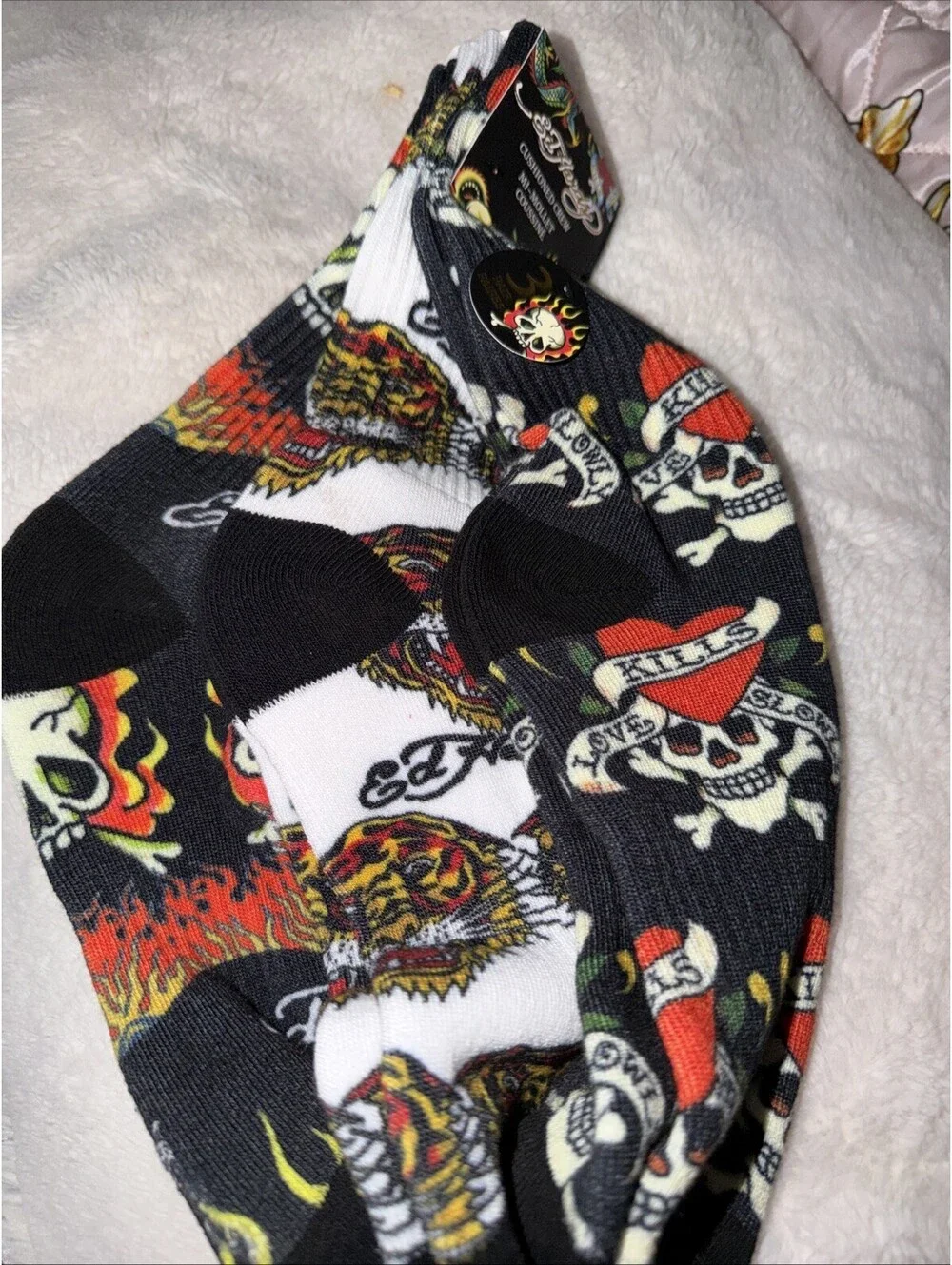 Ed Hardy 3pack Men's Cushioned Crew Socks skulls Tigers flames size 6-12 NEW
